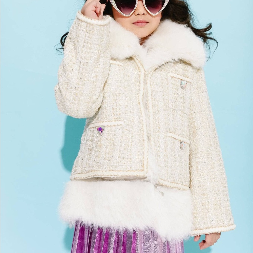 Gorgeous Lola + The Boys SNOW WHITE TWEED COAT😍